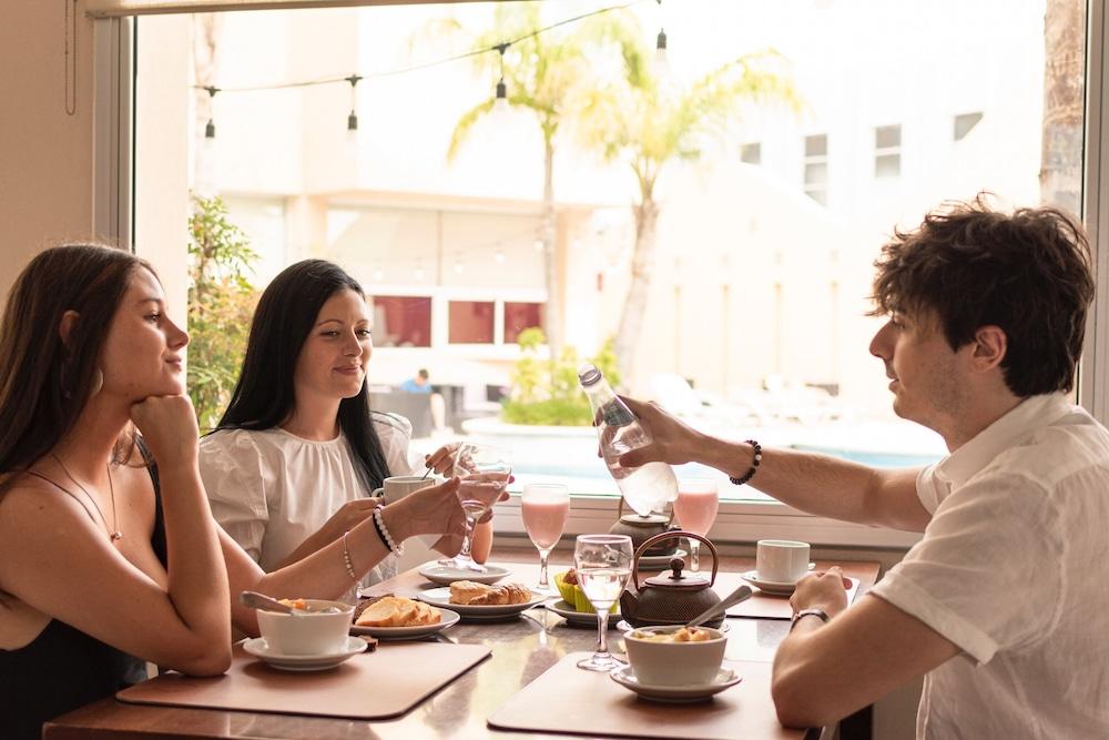 Quorum Cordoba Hotel, Resort Urbano Экстерьер фото