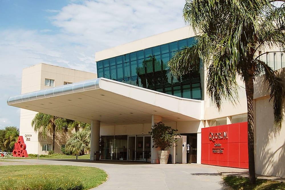 Quorum Cordoba Hotel, Resort Urbano Экстерьер фото